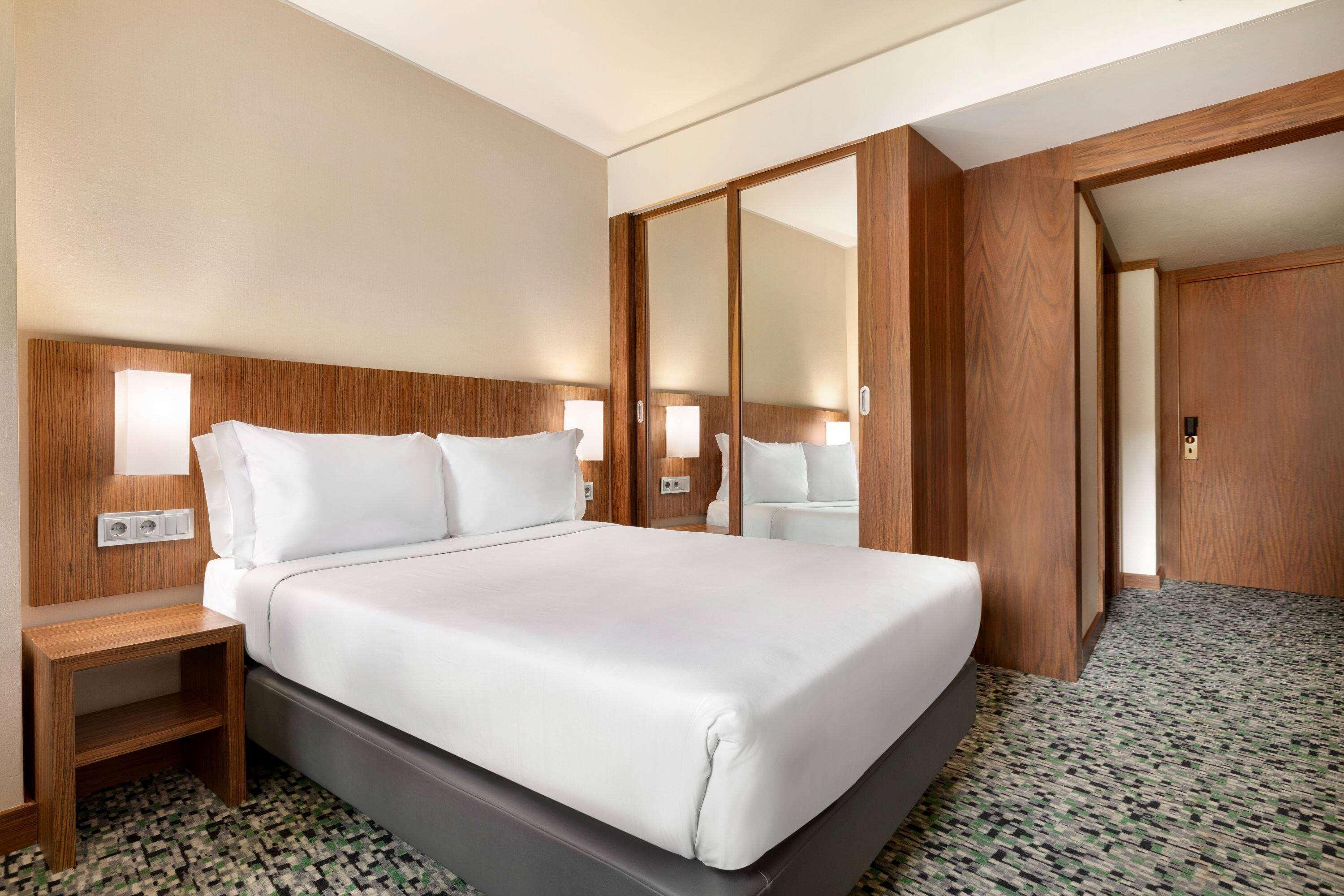 รามาดา บาย วินด์แฮม ลิสบอน Hotel ภายนอก รูปภาพ
