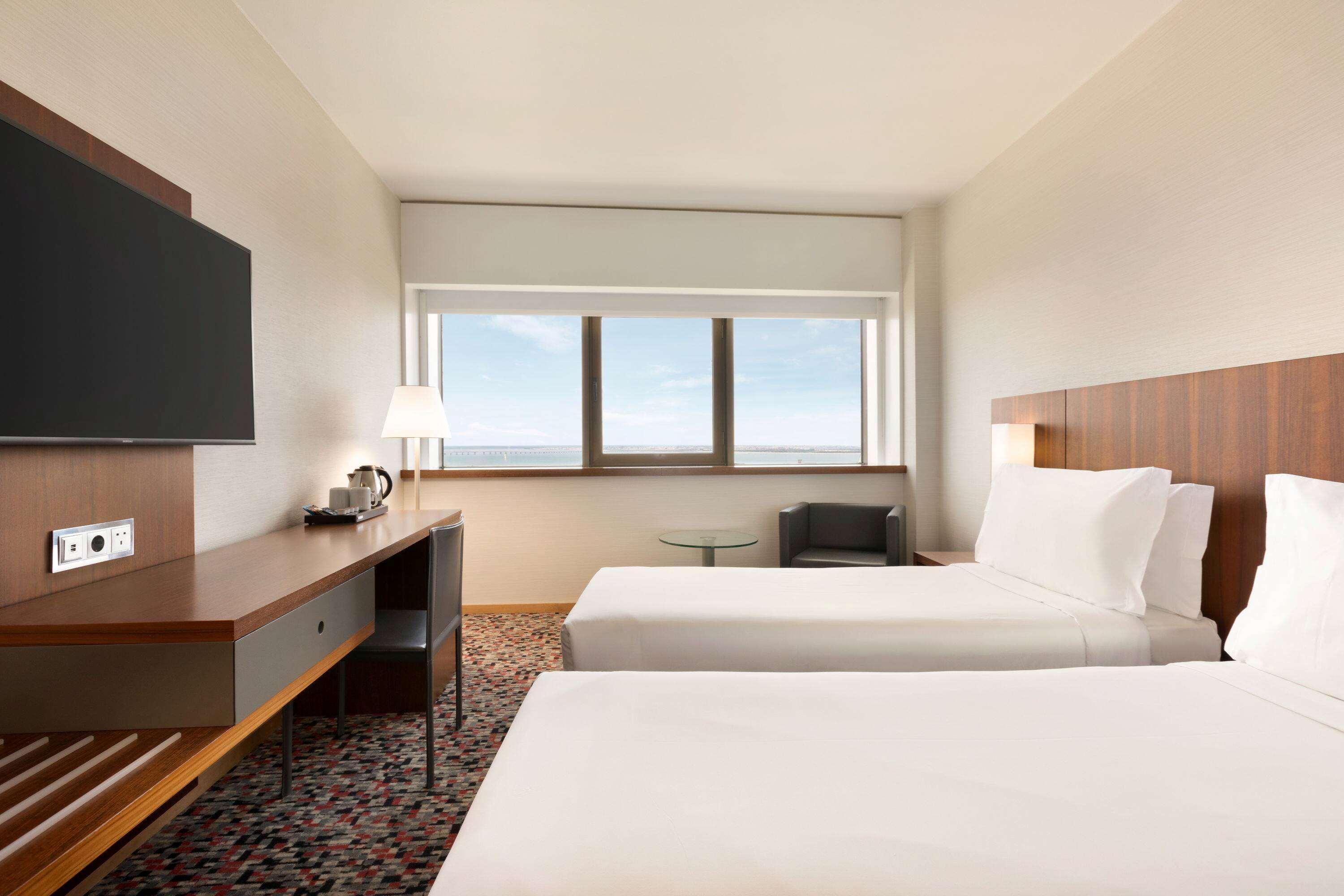 รามาดา บาย วินด์แฮม ลิสบอน Hotel ภายนอก รูปภาพ